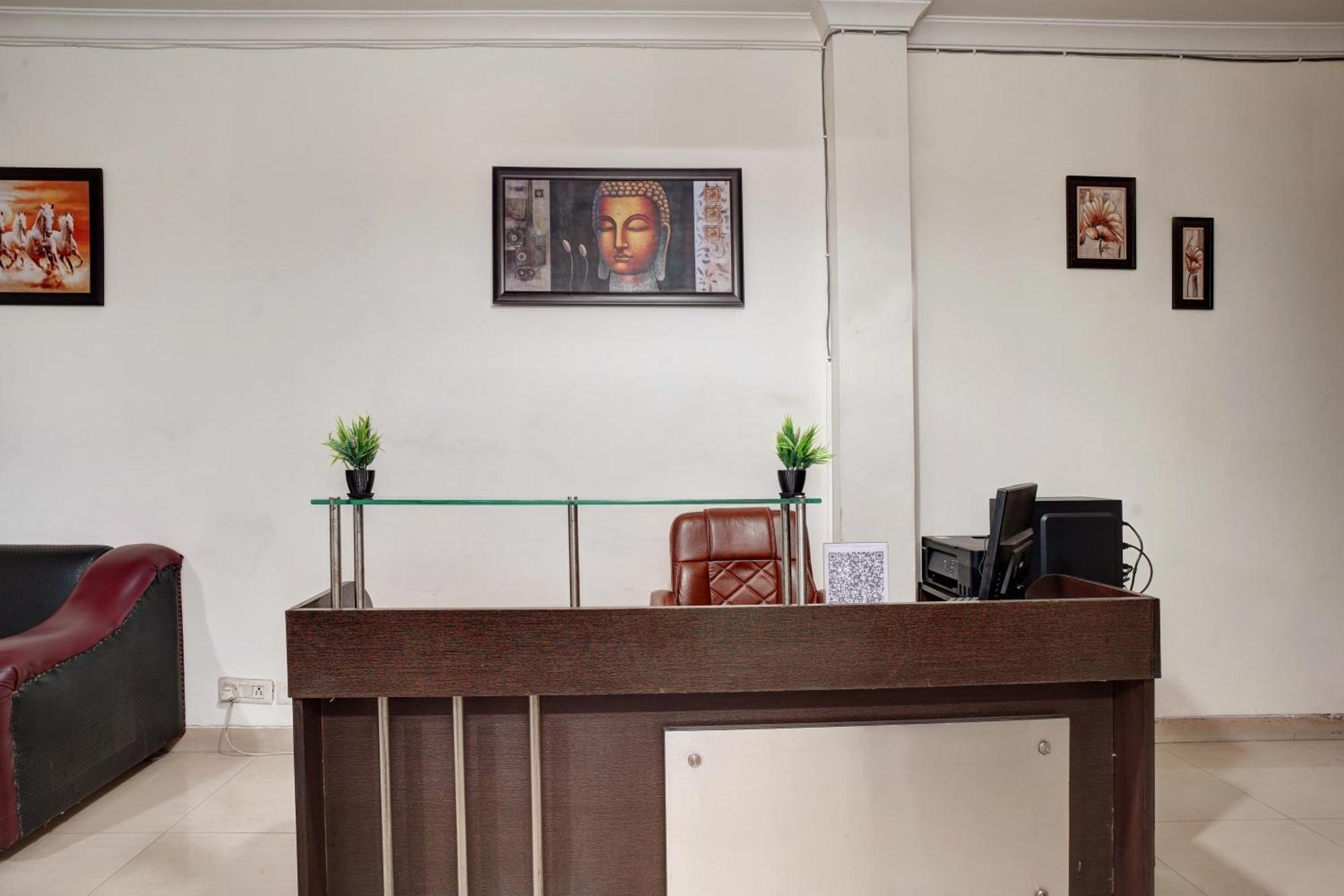 Nexhub Stay - Huda City Centre Gurgaon Eksteriør billede