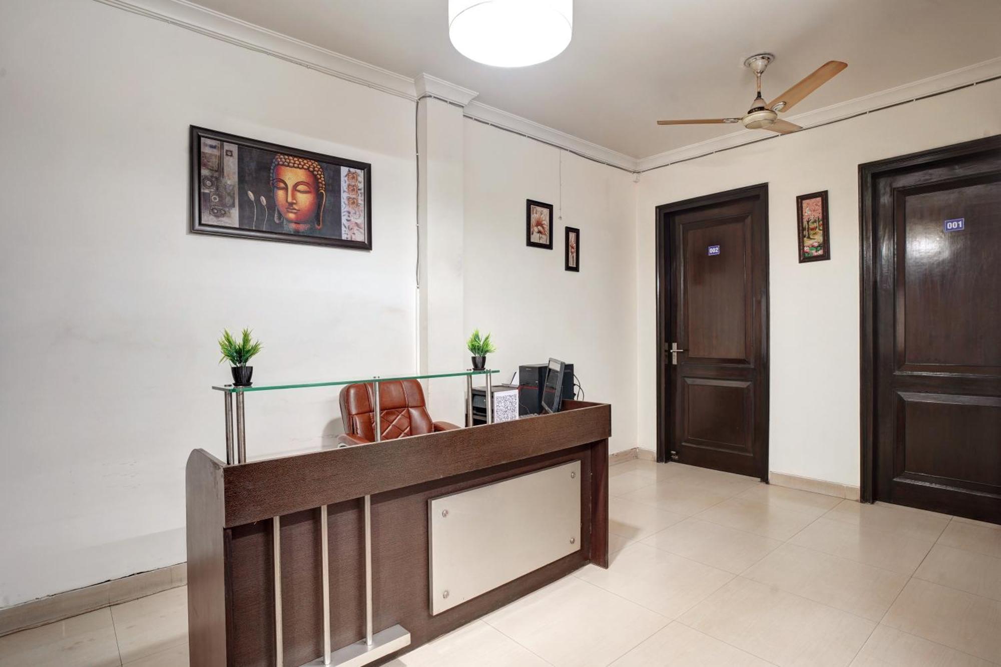 Nexhub Stay - Huda City Centre Gurgaon Eksteriør billede