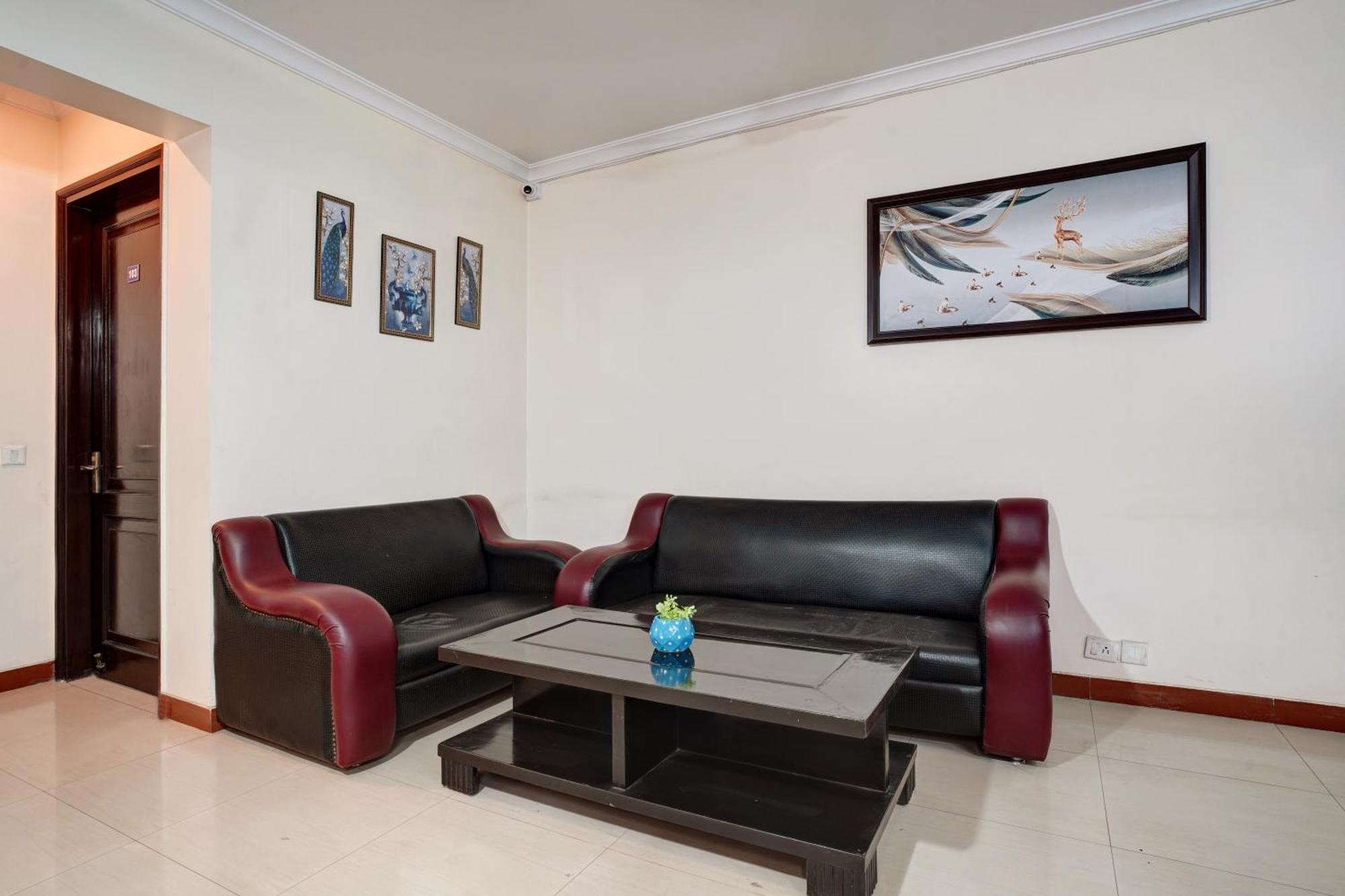 Nexhub Stay - Huda City Centre Gurgaon Eksteriør billede