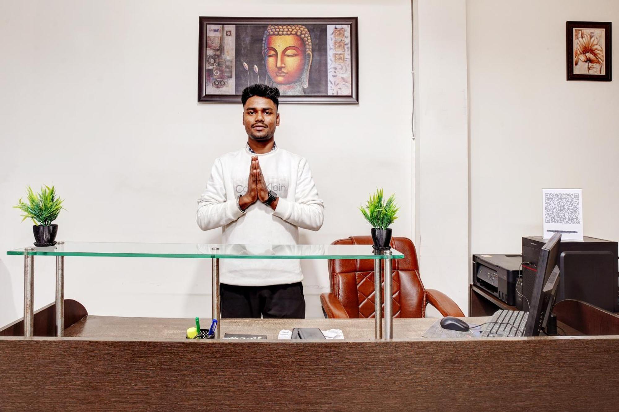 Nexhub Stay - Huda City Centre Gurgaon Eksteriør billede