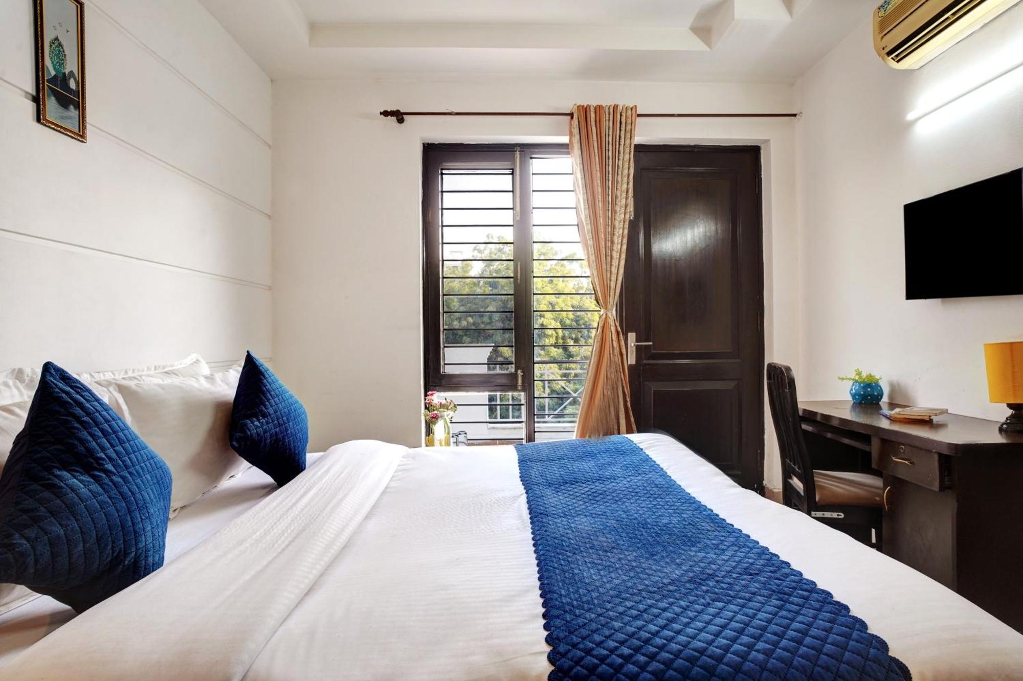 Nexhub Stay - Huda City Centre Gurgaon Eksteriør billede