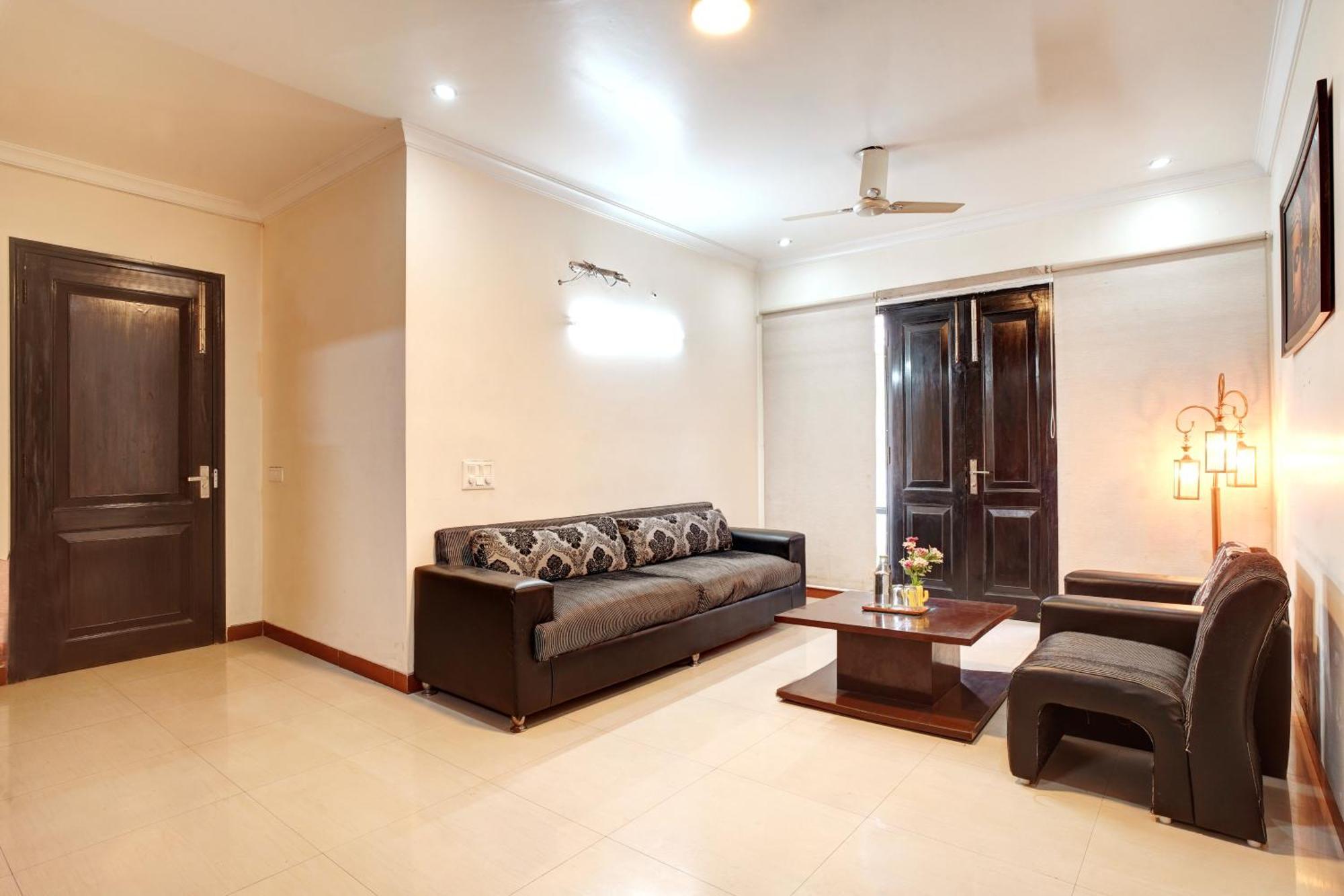 Nexhub Stay - Huda City Centre Gurgaon Eksteriør billede